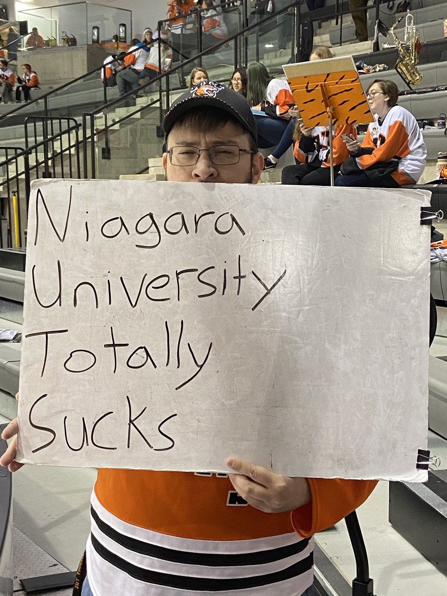 CrewBoards's tweet photo. Game of the Home and Home vs Niagara! https://t.co/TGaX30EtJz