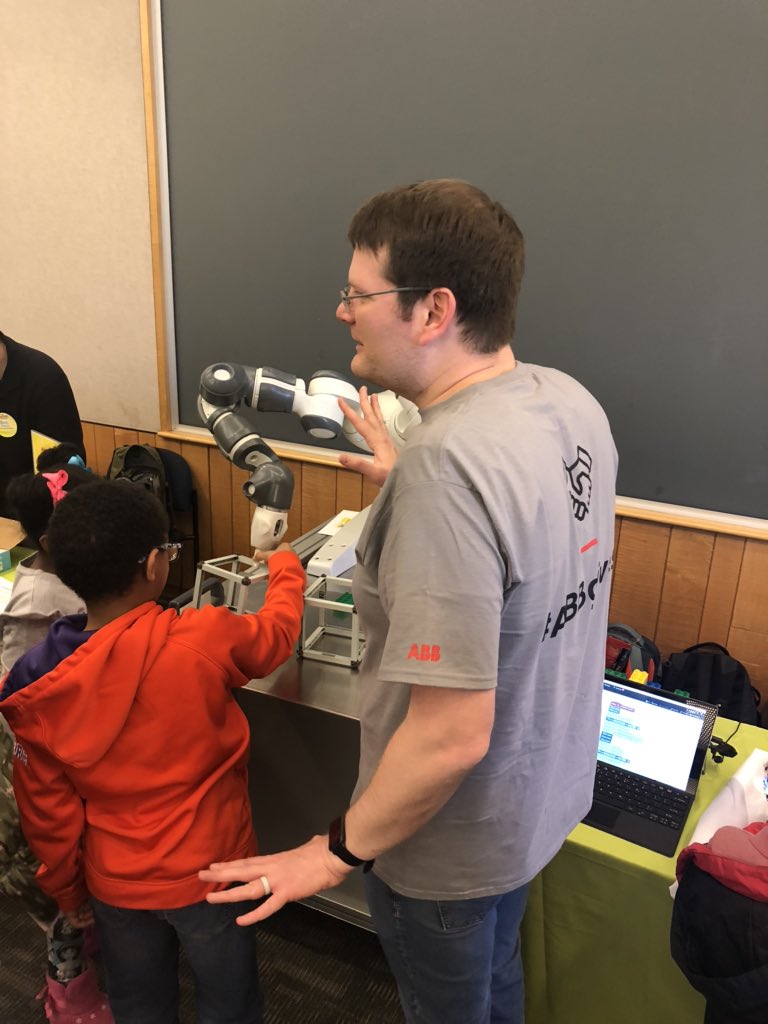 JennPittmanNC's tweet photo. Celebrating Engineers Week by inspiring kids to be engineers @MarblesRaleigh Future Me Fair! #STEM #ABBgives https://t.co/RSSkw8ZTlJ