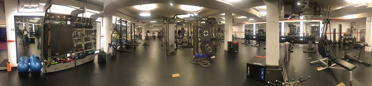 Took advantage of extended layover at <a href="/JFKairport/">John F. Kennedy Airport</a> and hit up <a href="/TWAHotelFitness/">TWA Fitness</a> for a great workout. Perfect way to make use of the time!