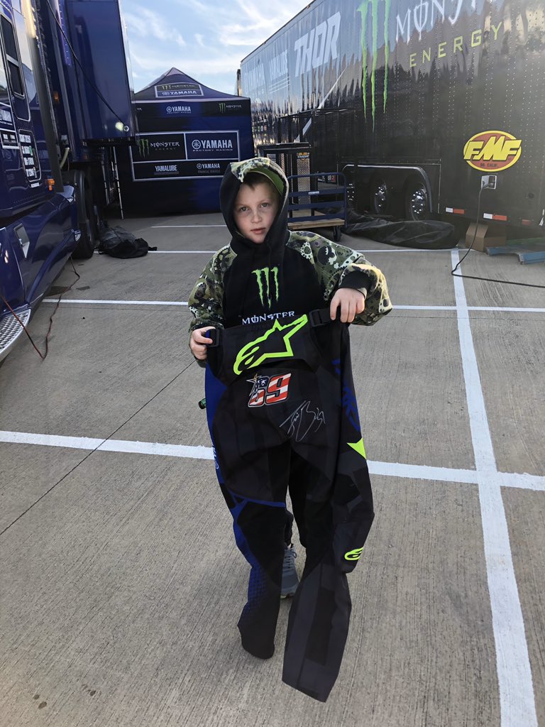 taylor foss (@taylorlashae) on Twitter photo Jameson at <a href="/SupercrossLIVE/">Supercross LIVE!</a> in Arlington with THE <a href="/justinbarcia/">Justin Barcia</a>! Justin, thank you so much for giving him signed pants! You have made this 7 year old beyond happy! Good luck tonight! #SupercrossLIVE #YAMAHA Jameson at <a href="/SupercrossLIVE/">Supercross LIVE!</a> in Arlington with THE <a href="/justinbarcia/">Justin Barcia</a>! Justin, thank you so much for giving him signed pants! You have made this 7 year old beyond happy! Good luck tonight! #SupercrossLIVE #YAMAHA