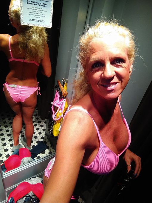 I bought this one! What do you think....yes I have my panties on under ..lol https://t.co/7fWcj1F0GH<a href="/tag/mvsales"class="tags"><span>#mvsales</span></a>