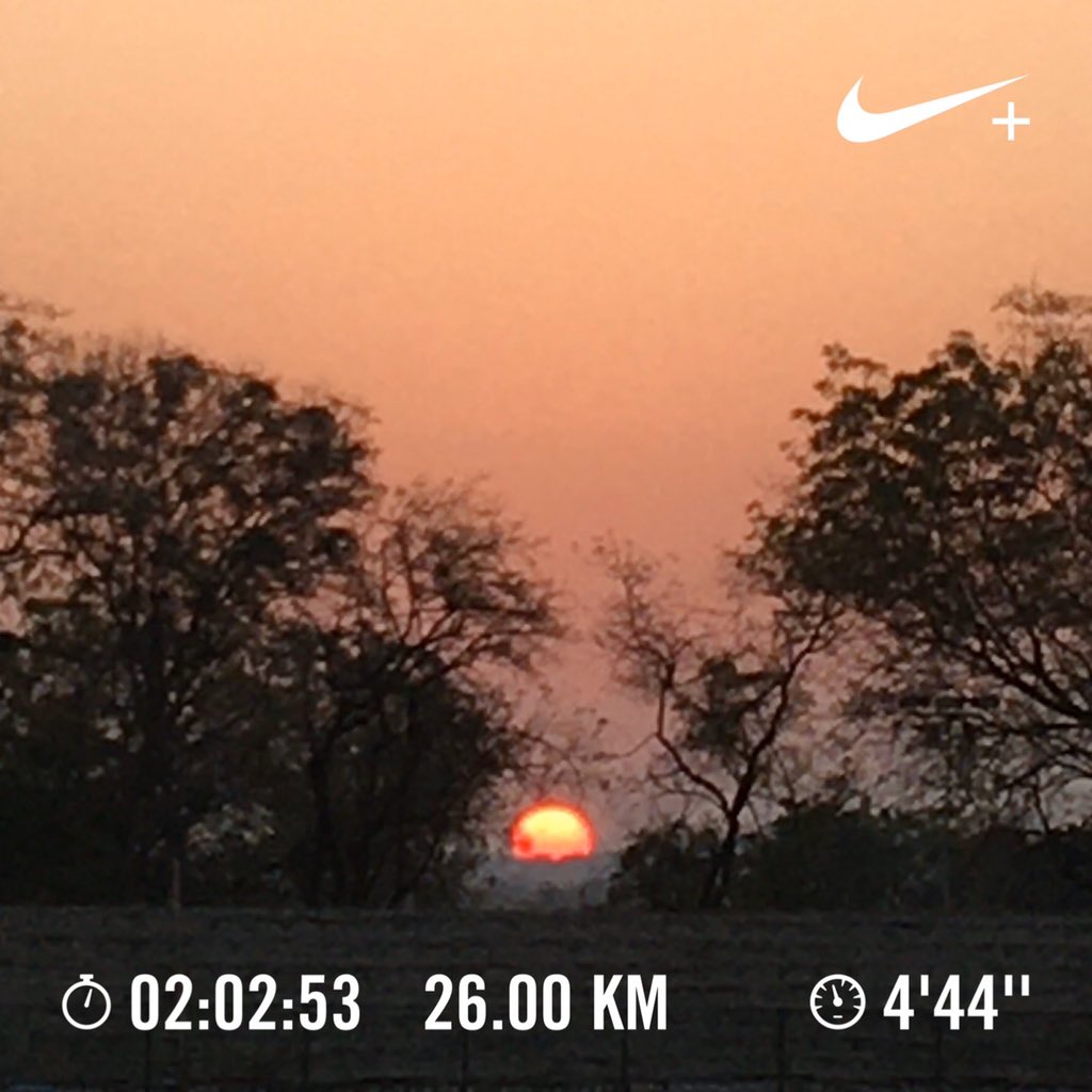 Nithin's tweet photo. 6:54 AM: Weekly long run. Not watching the HR and upping the pace. Slightly more than moderate effort. Average HR 156 BPM, could be lower...
#Runners360 #longrun #longrunsunday #nike #vaporfly4 #nikeplus #nikerunning #werun2020 #werunkalaburagi #sunrise #nature #nofilter https://t.co/ftMZhX4uE3