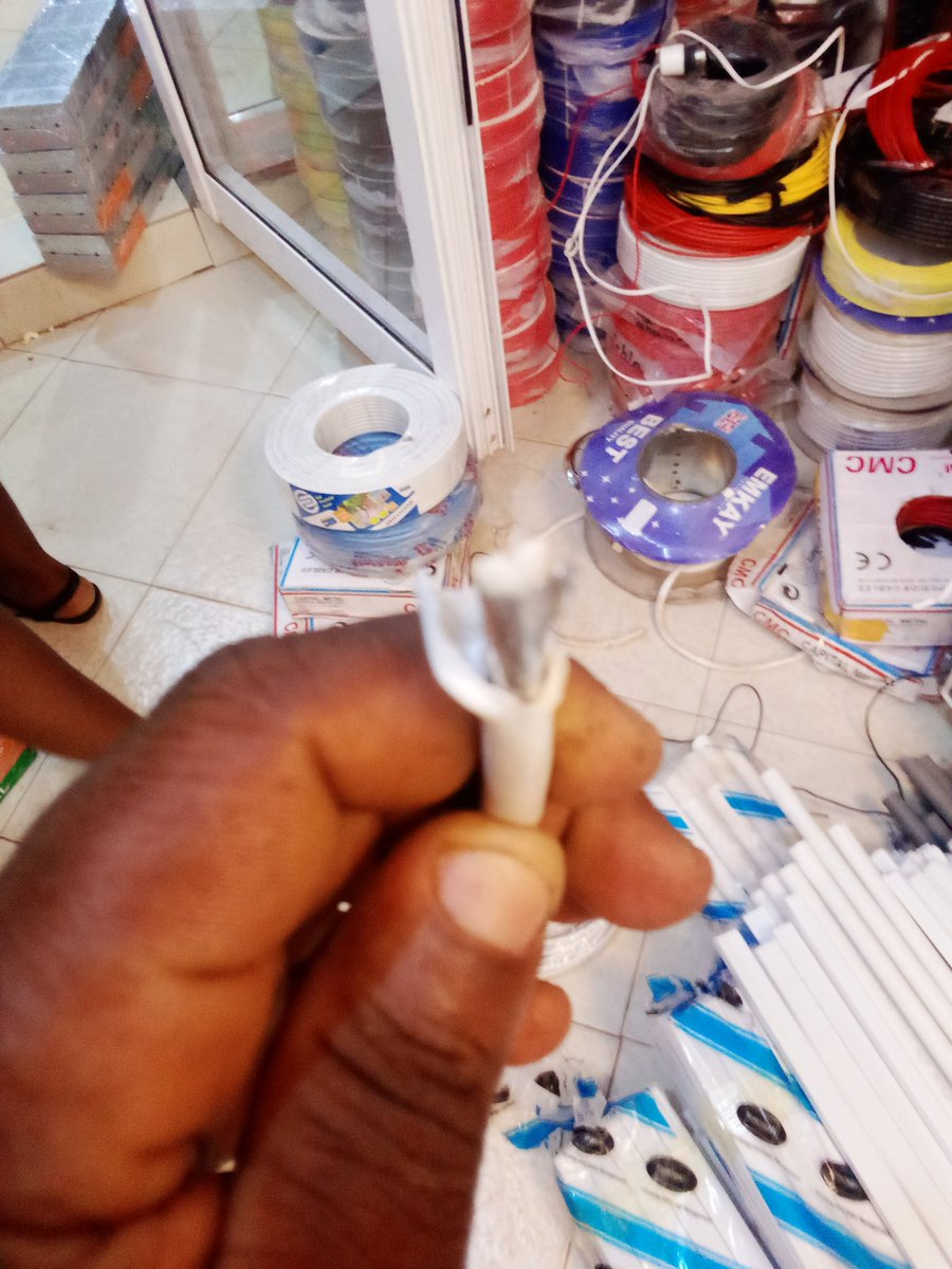 GhShorty's tweet photo. @johndumelo1 Bro that is how the more speeding than every meter else on Ghana, but if u want it done call Mee here on 0506624992 @johndumelo1 https://t.co/IZ9QUpDYj2