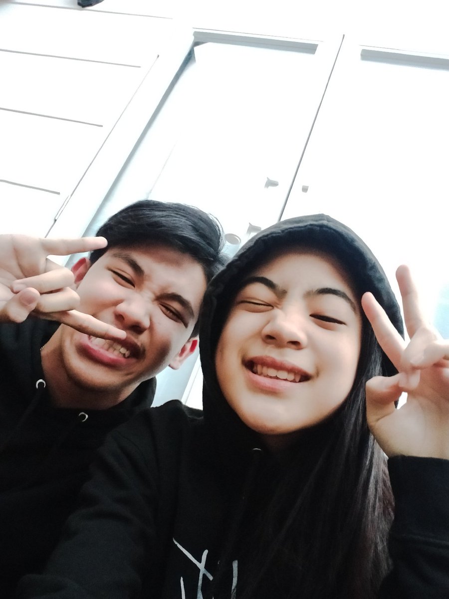 angeloxmunsod's tweet photo. I'm with jose💕 https://t.co/ZNvVRdFnBi