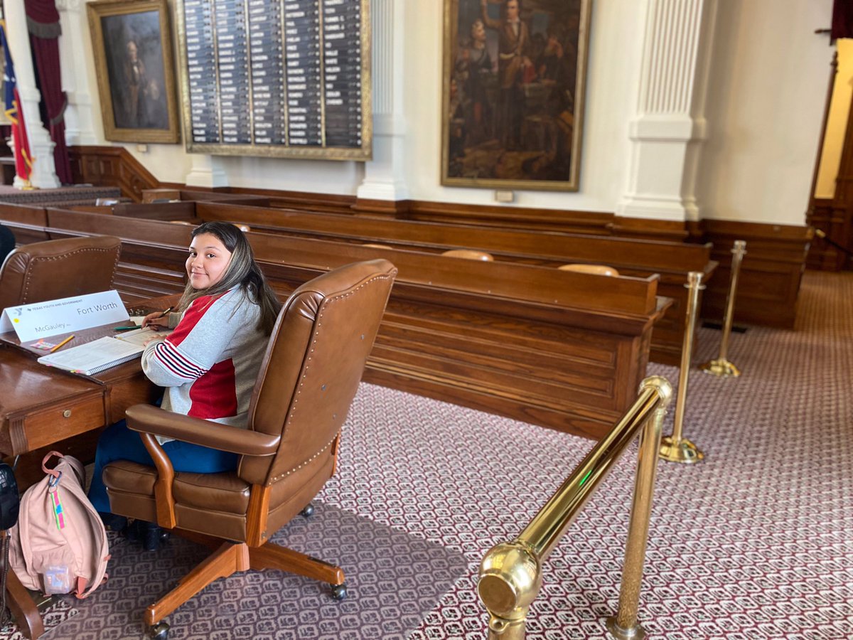 munkpvms's tweet photo. Junior Youth and Government debating their bills In Austin this weekend. https://t.co/YS08lb09jk