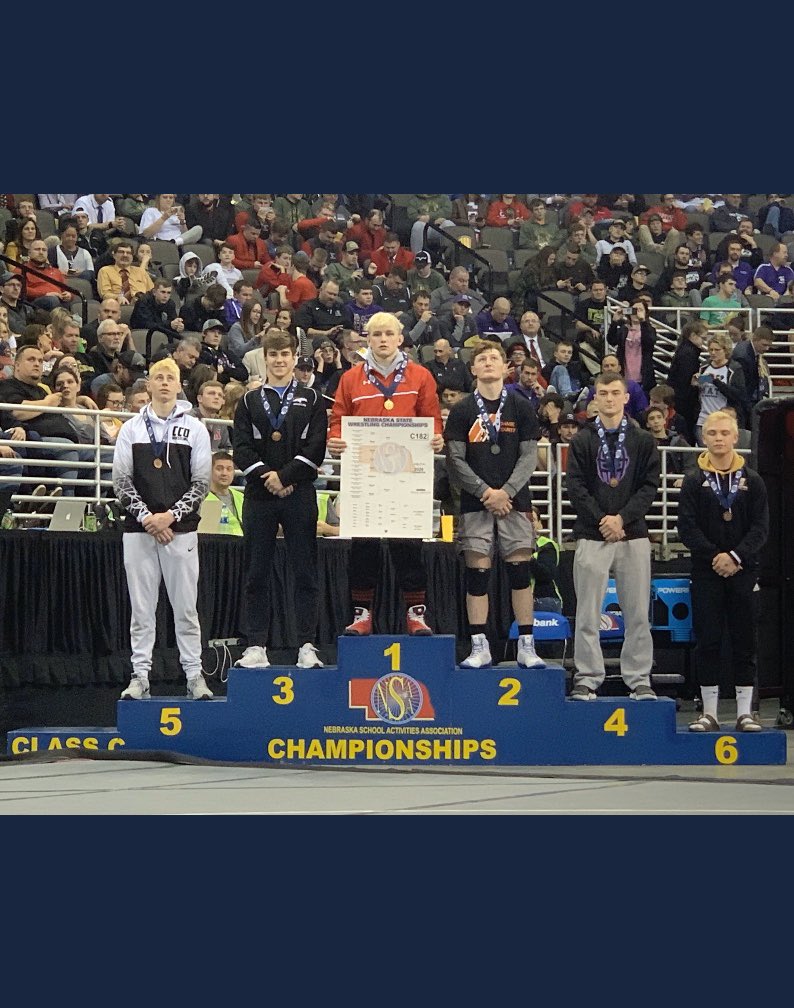 DudaLathan's tweet photo. No better feeling🏆🤩 https://t.co/kbZXK65RiZ