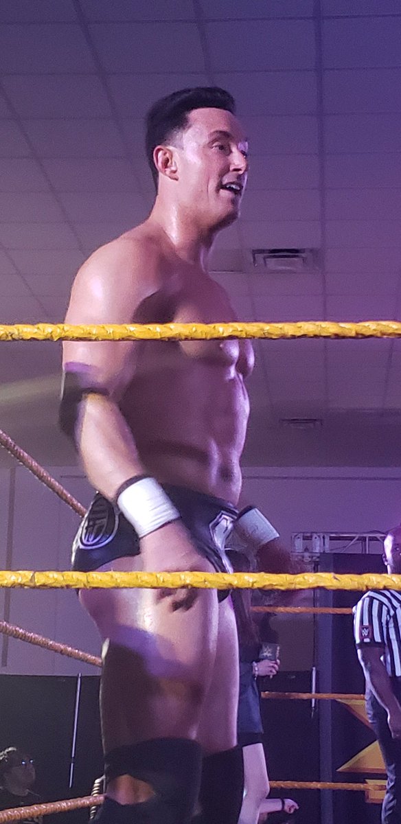 Poohbaby925's tweet photo. @bhsqueen03 @TinoSabbatelli is back in action! #NXTCocoa #OnADifferentLevel https://t.co/99yACkJLFL