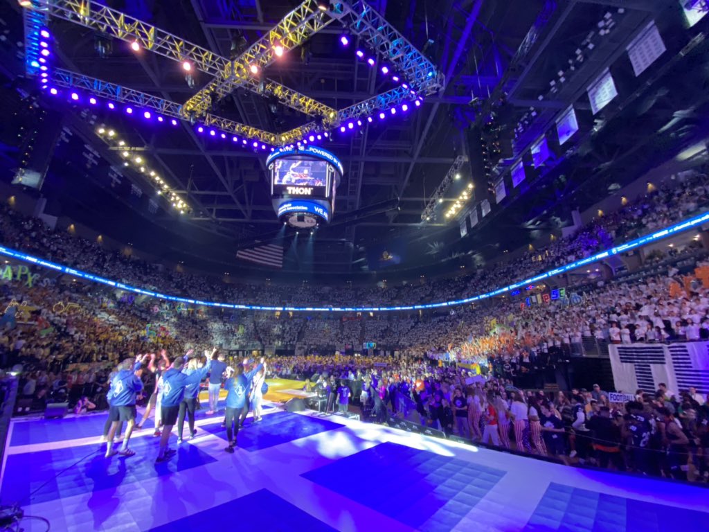 Chris_Grosse's tweet photo. The last three Saturday Nights in the @JordanCenter:

2/8 Sold out @PennStateMBB: Beat Minnesota.

2/15 Sold out @pennstateWREST: Beat Ohio State.

2/22 Jam-packed @THON: Beat Cancer.

(📷 #2 from @pennstateWREST) https://t.co/7o96TB41eH