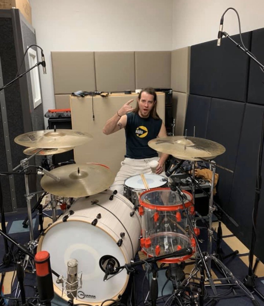 BONDBREAKR_ATX's tweet photo. Today we're in the studio recording our EP🤘🏾🎸🥁🎤✨ #bondbreakr #atxpunk #hardcordepunk #recordingstudio #musicislife https://t.co/laTBrBIZvT