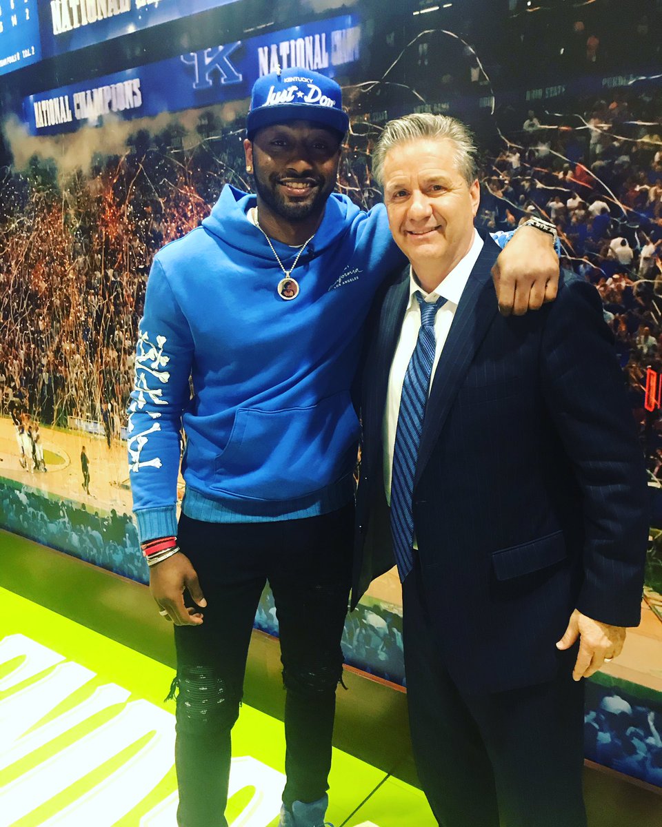 CoachCalArk's tweet photo. My message to @JohnWall when he was here a decade ago: Take your teammates with you. Lift them up and drag them with you wherever you go. Boy did he ever. 

So happy to see him back. We’ve never lost with him in the building. #LaFamilia https://t.co/iTZ0s30213