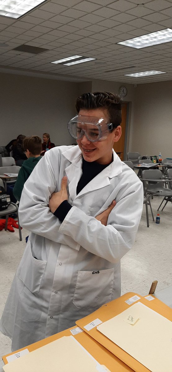 AUzzell's tweet photo. Spent the day at Regional Science Olympiad. Love being involved with all grade levels from CHS and Scholars! Thrilled to help in little ways for the team! @CentralBulldog @PhelpsCenter @SSPscience #springfieldscholars @SPS_Competes https://t.co/z8U7Ra4jA9