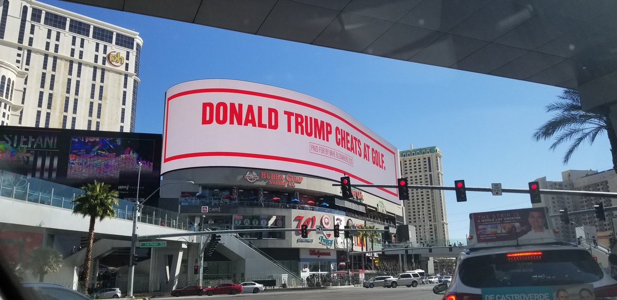mmklv417's tweet photo. Got to love Vegas https://t.co/VXXFHDhhct