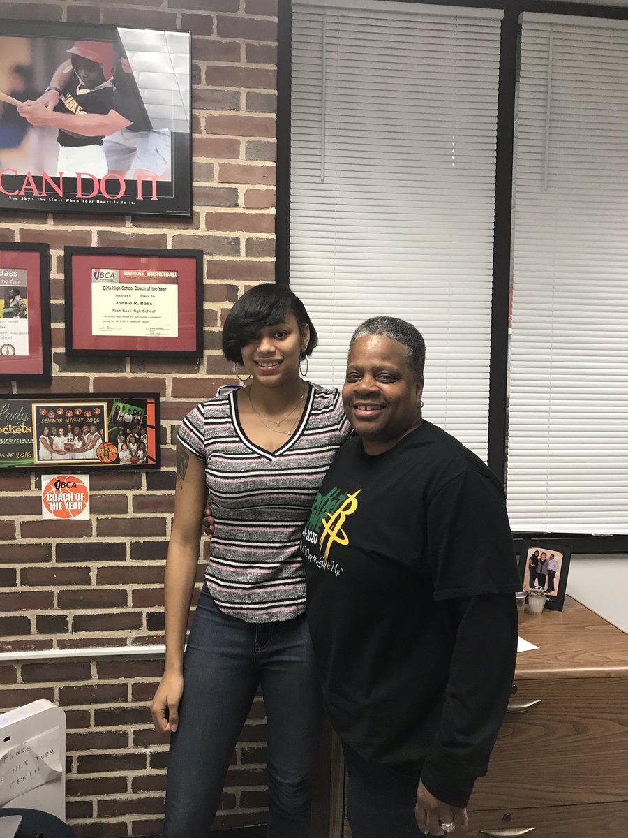 JRBass1964's tweet photo. Diamond Calicott, my former player came to interview me as a coach she admires. https://t.co/pBYaKO8IPV