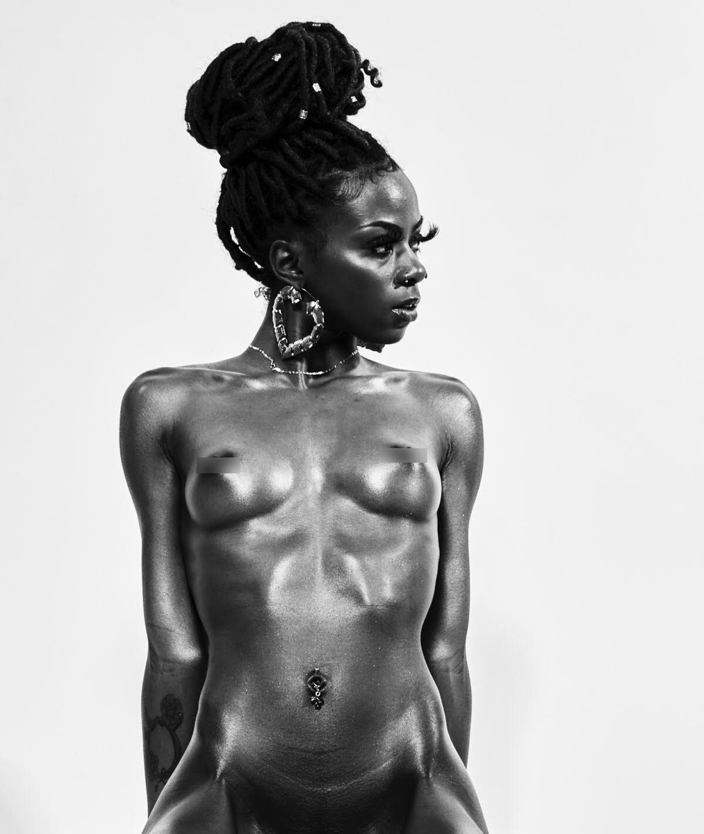 _KEC__'s tweet photo. 🤎🤎🤎Body is a form of art 🤎🤎🤎 https://t.co/DSNojBjAdq