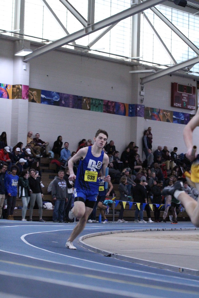 dscoachbennett's tweet photo. Action shots of the 4 x 800 relay team that broke their own school record today. https://t.co/CcT9ZItBUm