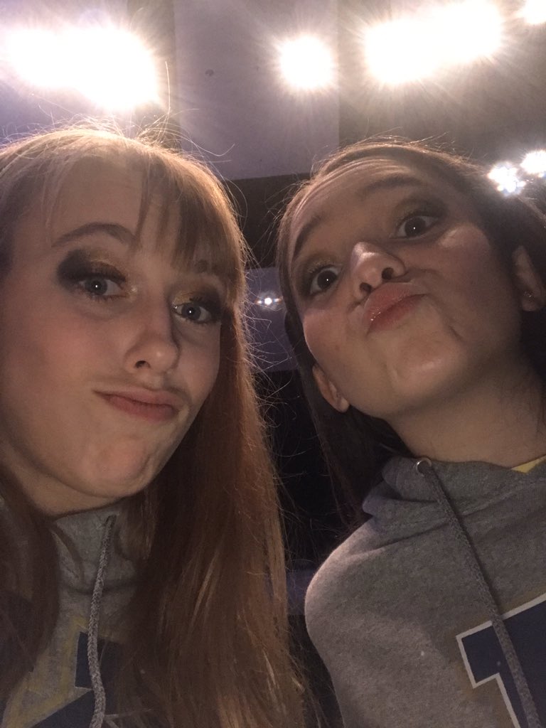 pickles_200's tweet photo. What better way to spend a Friday night :) @itstribeyo https://t.co/MPQ6OvlajD