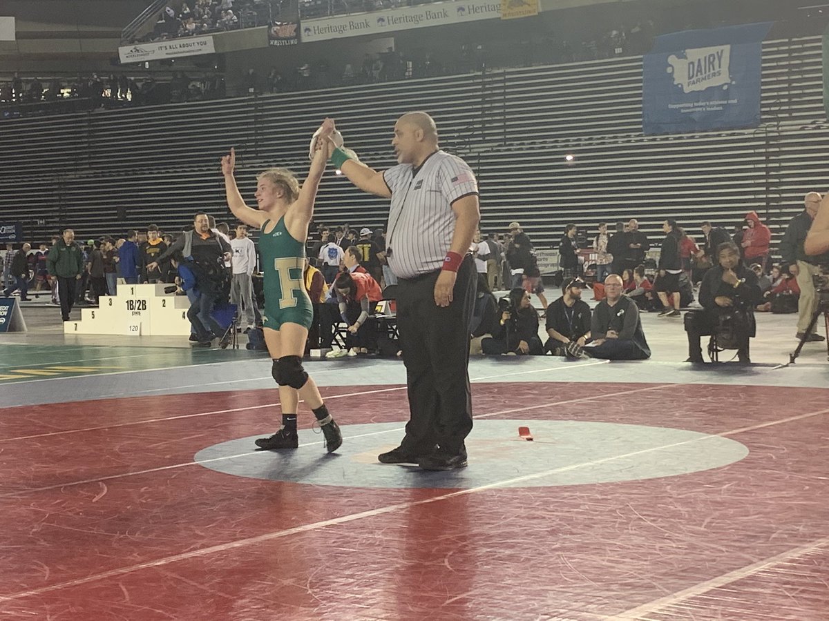 Girls Wrestling 115 lb. Champion: Molly Williams, Redmond #MatClassic