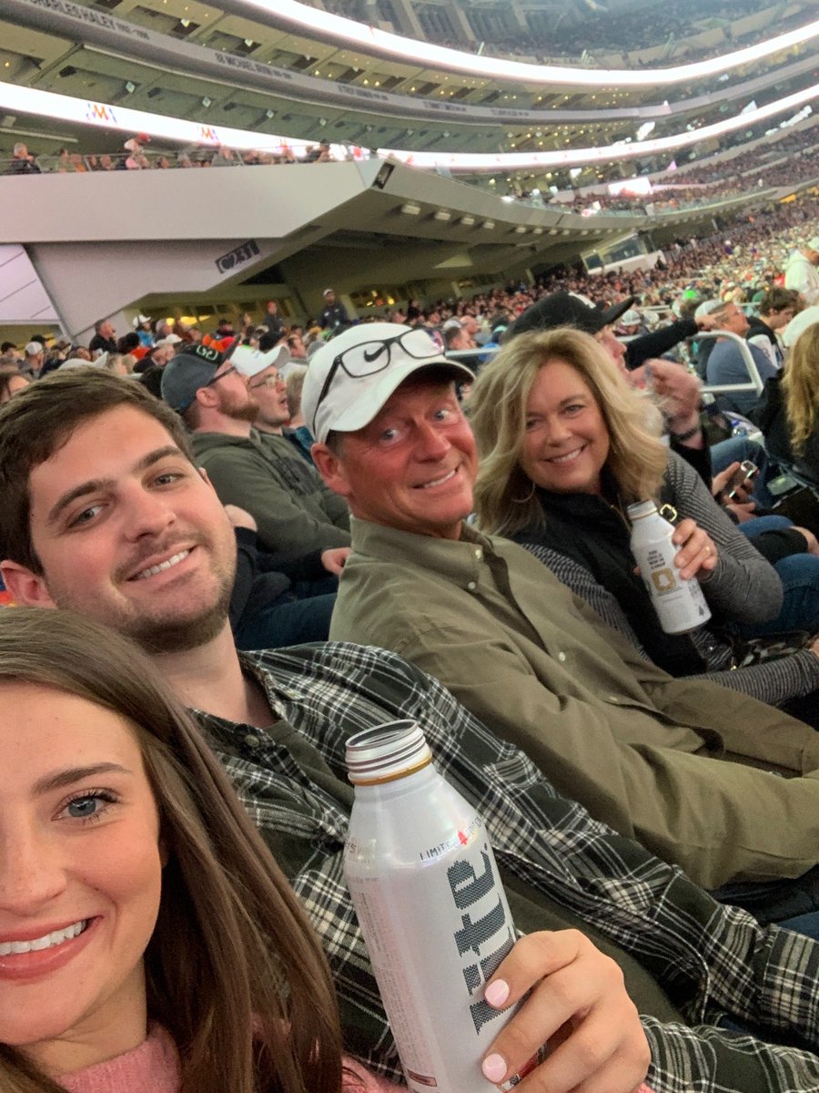 #SupercrossLIVE  ⁦<a href="/SupercrossLIVE/">Supercross LIVE!</a>⁩  Jump and Land