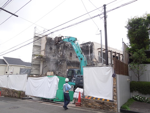 桜井和寿の行きつけ 目撃情報 実家や別荘の解体など