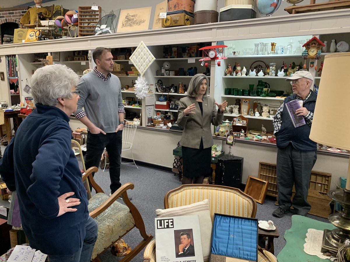 SenJoniErnst's tweet photo. Great afternoon visiting local small businesses in Greenfield! I enjoyed hearing from Iowans, sampling some delicious ☕️, and checking out beautiful artwork by Iowa artists in Adair County. #99CountyTour https://t.co/sZqWdkVOHG