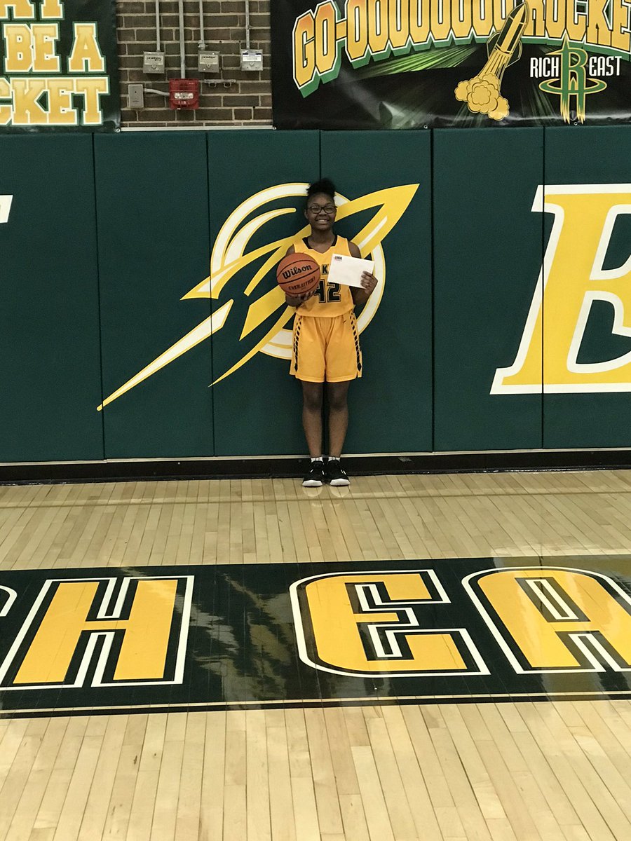JRBass1964's tweet photo. Rich East Naia Sutton advances to the Sectional 3 pt shootout. Wish her luck. https://t.co/gPld7bLMB5