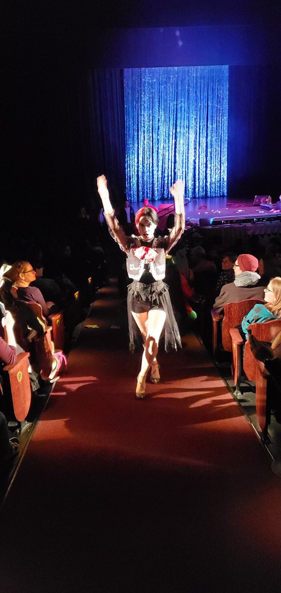 Zoltrex's tweet photo. El Santo

#UWMDragShow https://t.co/TVjhVRVSMy