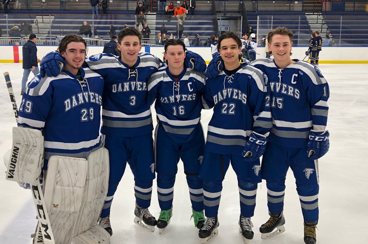 Congratulations to this years Danvers Ice Hockey NEC all stars! <a href="/bridgeo_adam/">Adam Bridgeo</a> <a href="/MPapamechail/">Michael Papamechail</a> @tpuska88 @brettbaldi22 and @cmans15 (All Conference)! <a href="/WeAreDanvers/">Danvers Falcons</a> <a href="/PhilStacey_SN/">Phil Stacey</a>