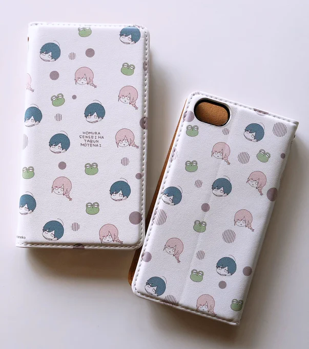 前々からリクエストいただいていたほむら先生のiPhoneケースができたので、だいぶゆるめですが欲しい方はぜひ?‍♂️
注文をいただいてたから製作する形になるので発送までにお時間かかりますが、売り切れが出ないのでいつでも買えます～!

購入ページ
https://t.co/Z89xjMn7Rd 