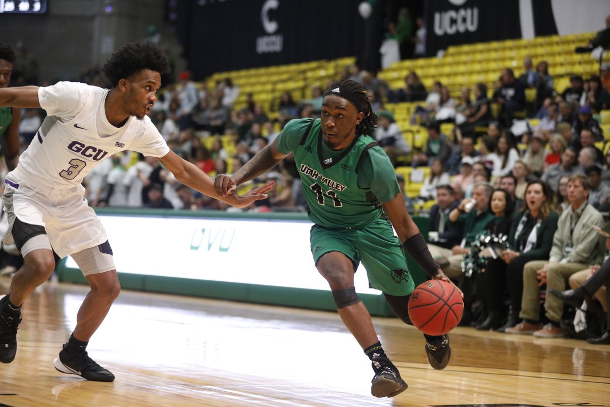 GoUVU's tweet photo. @Ba_sosmoove_00 led the team in scoring tonight with 23 points in his second-straight 20+ point performance for @UVUmbb! ๐ฅ
#UVU #GoUVU #UVUHoops #DenProtected https://t.co/A7ddCzUCzb