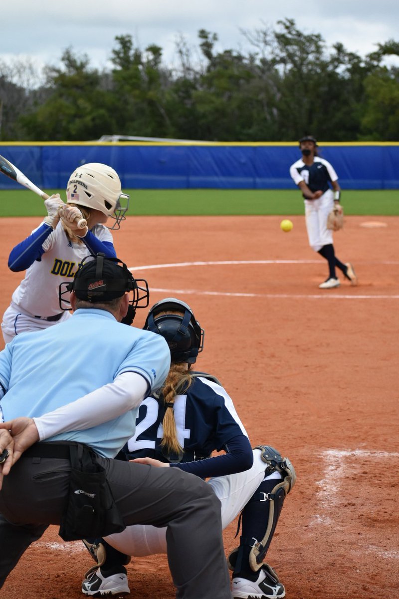 GulliverPrep_SB's tweet photo. Yesterday, the Lady Raiders won 10-6 at their season opener against Marathon! Ajah Mallary ‘22 led on the mound with 8 strikeouts, while Mekayla Frazier ‘20 went 3 for 4 with a triple &amp; Sofia Mueller ‘21 had 3 RBI’s. Thurs., 2/27 they take on Pinecrest at  3:45 pm at the Prep!🥎 https://t.co/kRT2DqJVRO