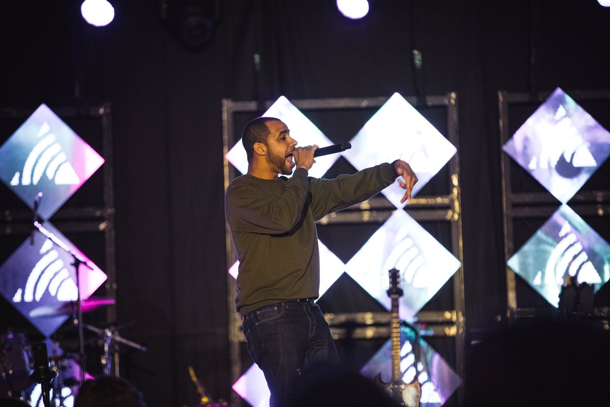 amplifywf's tweet photo. A Mighty Move of God manifested at Amplify tonight! @4Trinity reminded us "I'm Just So Blessed!" Tori Parris had us dancing for joy with "This is Real Love!" Renee Talley brought the Word and urged students to give their brokenness to God and "Be Real" with Him! #amplifyconf https://t.co/rkoumrWQg8