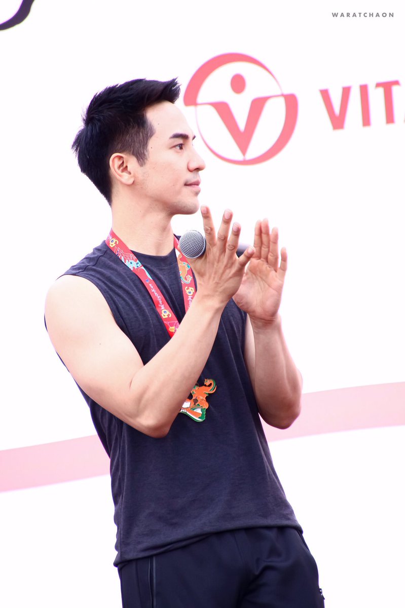 MimiPPPope1's tweet photo. หุ่นแบบนี้ กล้ามเนื้อแบบนี้ ฮรึกกก 
#popezaap 
 #ch3infinityrunxPOPE https://t.co/vcbSxRblTL