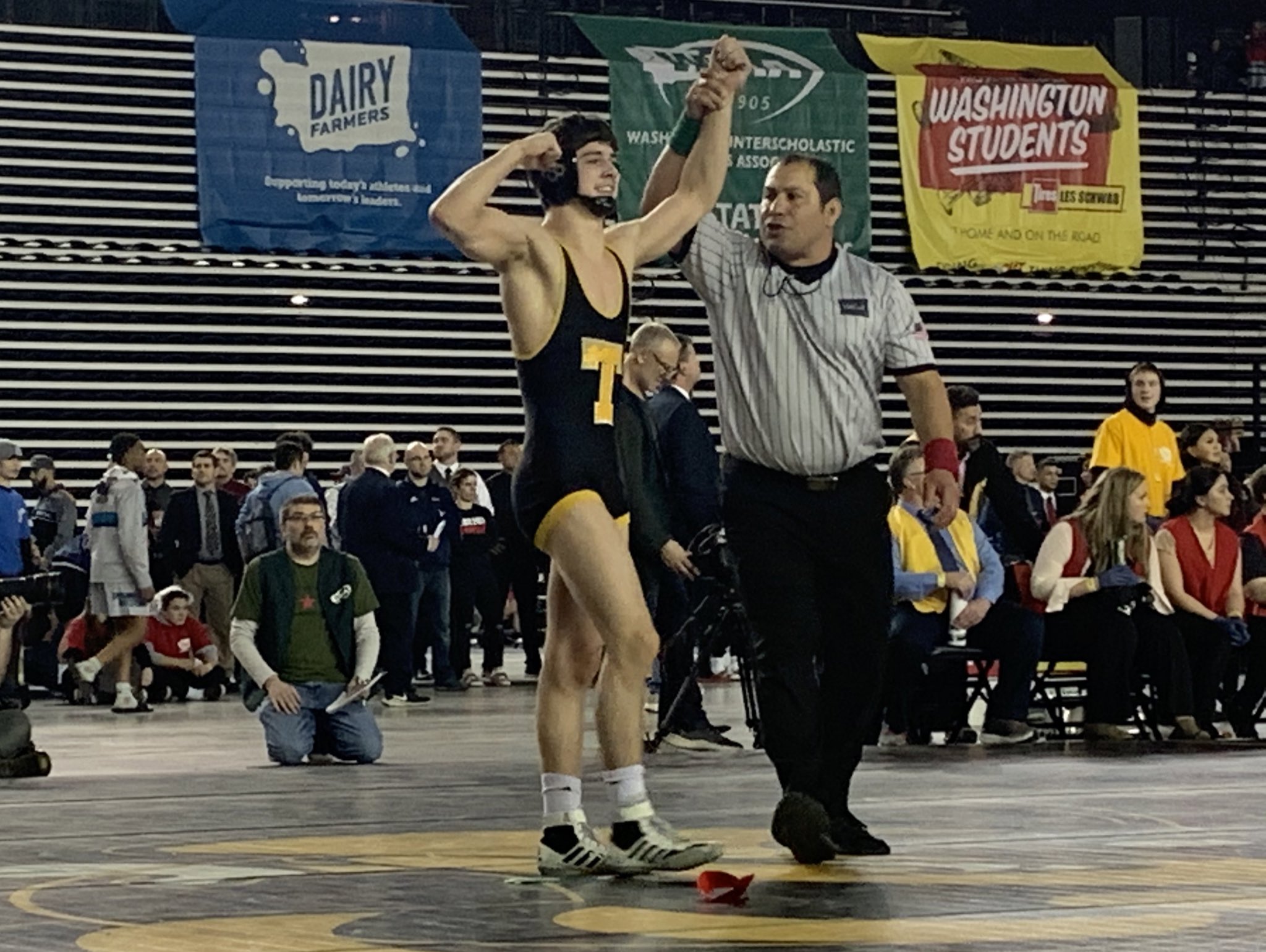 WIAA on Twitter "4A Boys Wrestling 145 lb. Champion Steele Starren