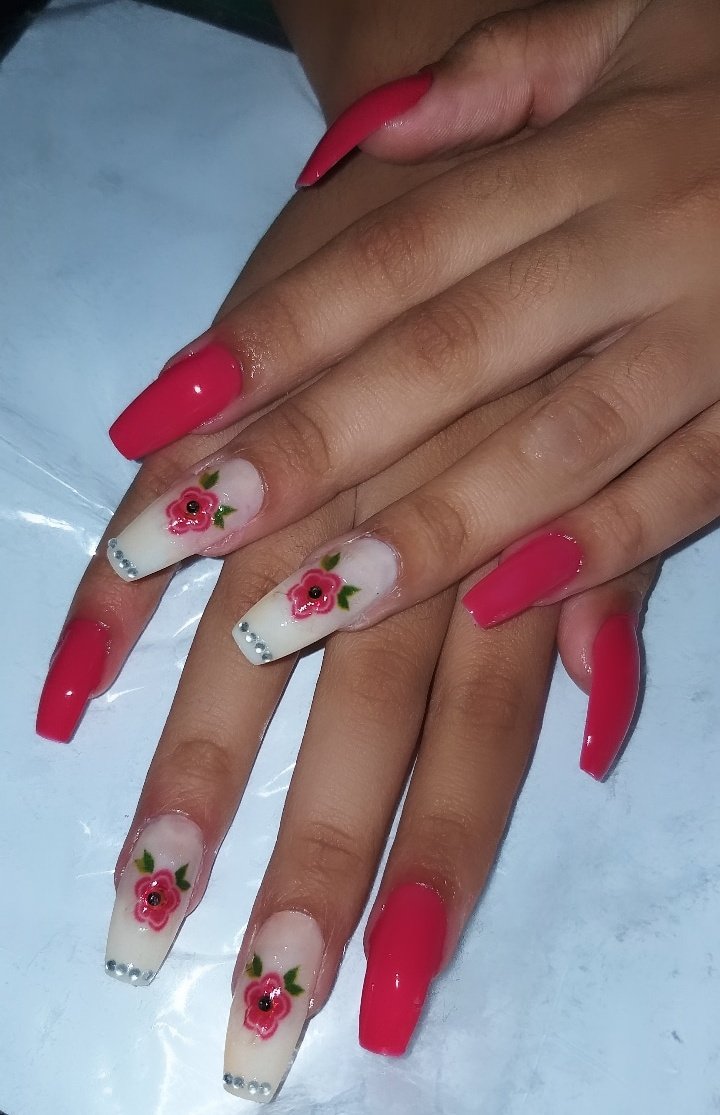 LennaLauraBiel's tweet photo. #Prontinhas🥰💅
Meu amor arrasa @fdpq7 https://t.co/qni8BRq99S