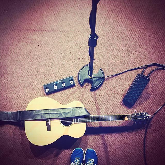 Increasing the complexity a bit this week?
.
.
.
.
#pedalboard #sundaystand #picofday #picoftheday #acousticguitar #worshipleader #worshipteam #sundayworship #larivee #gotime ift.tt/2T25ZG8
