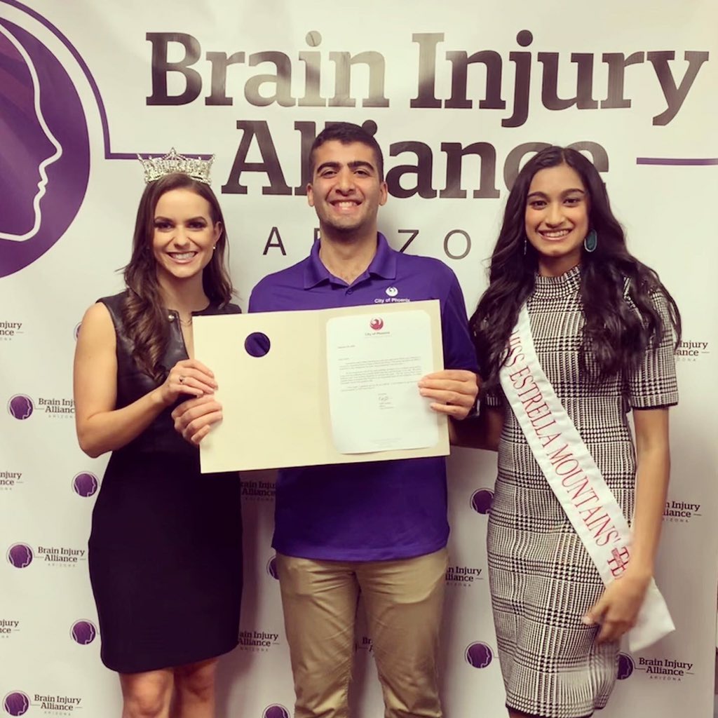 MissEstrellaOT's tweet photo. #STEMSaturday.  I donated and supported the Brain Injury Alliance event for those with traumatic brain injuries. 

I also met an talented, and HILARIOUS Miss America, Camille Schrier! She is a perfect role model of Miss America 2.0! I feel so blessed to be part of MAO. https://t.co/LSpdObEZoW