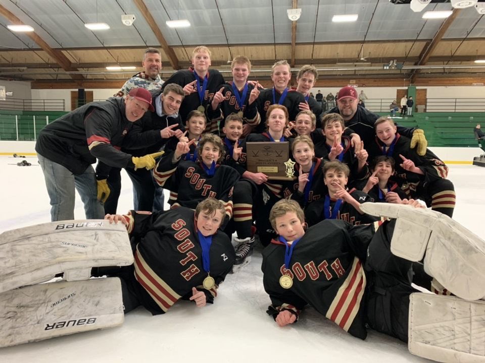 southbantam's tweet photo. 5-4 overtime victory to win the District 8 playoff championship and move on to Regions!        Goals.. Dorner, Davis, Starfield, Ronn and Hill
 @YouthHockeyHub https://t.co/YsmM2kIq5v