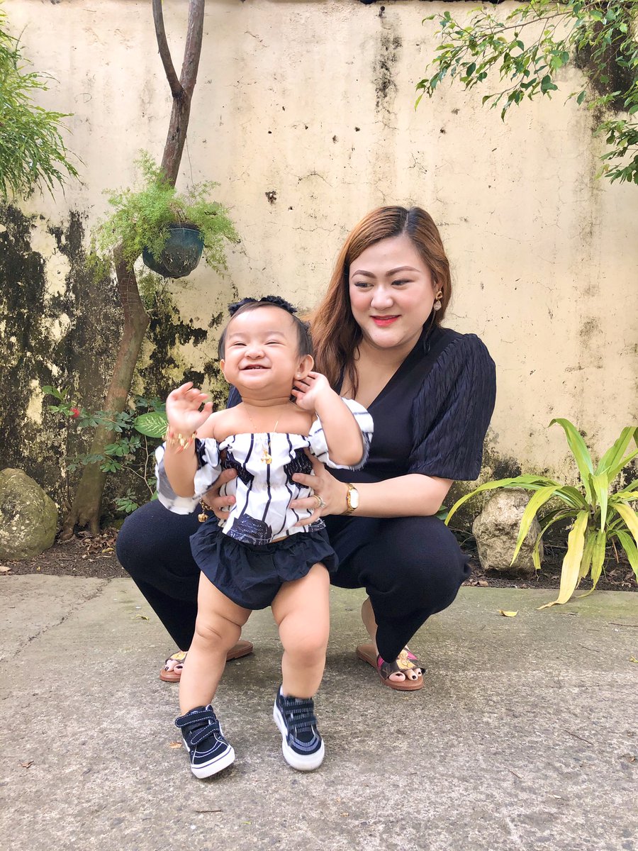 HerlizaPadilla's tweet photo. A mothers treasure is her daughter #peppasdiary 👩🏻❤️👼🏻 https://t.co/oCjg88BJ9S