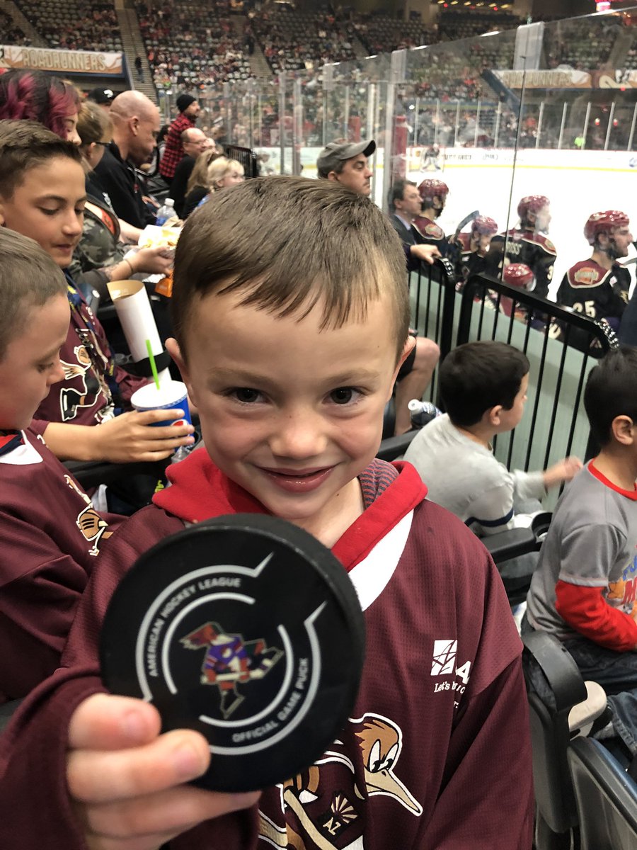 CoachPedersenSC's tweet photo. @RoadrunnersAHL game!  Puck came over the glass and ended up with my boy.  #RodeoBreak #Roadrunners #Tucson https://t.co/3M21qAKq4I