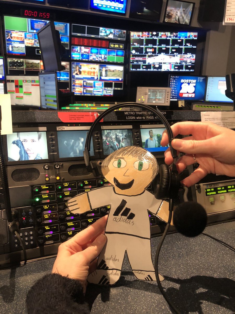 kirstenglavin's tweet photo. UPDATE- We’ve got a new producer calling the shots at @boston25 tonight !! 🤓  @davekartunen  #FlatStanleyInTheHouse #MicCheckPlease https://t.co/60wLT1LTL1