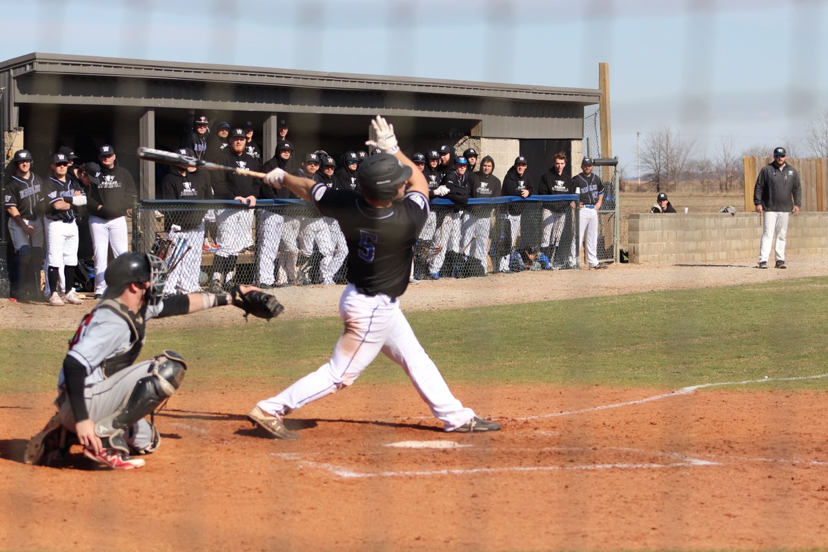 It was a fun weekend at Shell Field! The Eagles took 2-of-3 from Park with both wins coming in the walk-off fashion! Read about the series here:

wbueagles.com/article/1626.p…