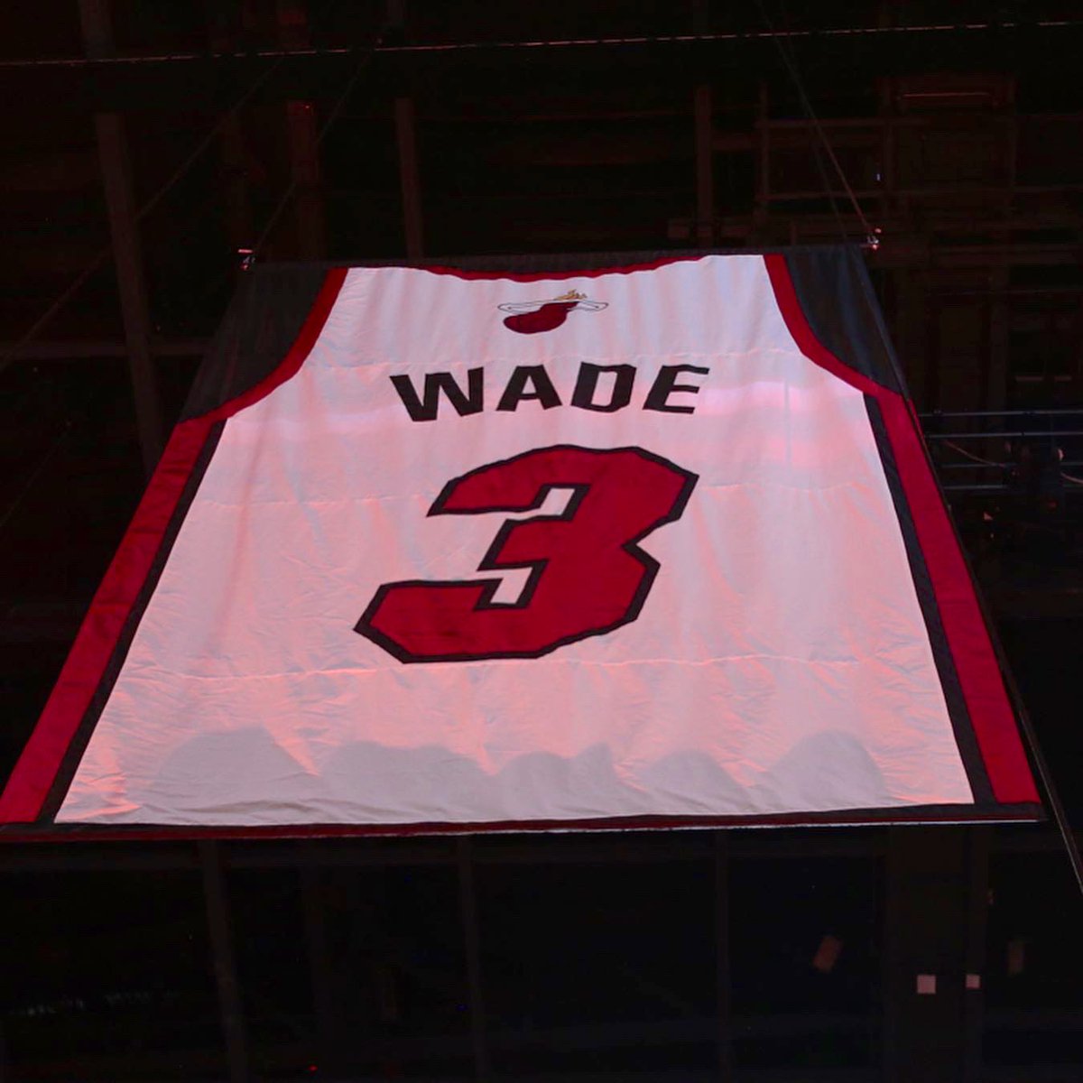 NBA's tweet photo. DWYANE’s #L3GACY! https://t.co/Ig0GFOZswZ