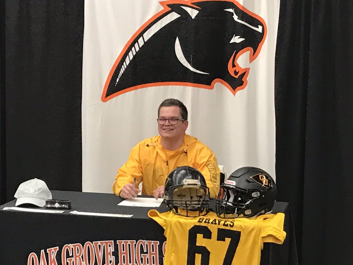 OGHSPanthers's tweet image. Waited until I could put these FB players together in one tweet.  Congrats to Cameron, Clay, and Kalen for continuing their education and FB careers (and golf for K)!  Go Panthers!