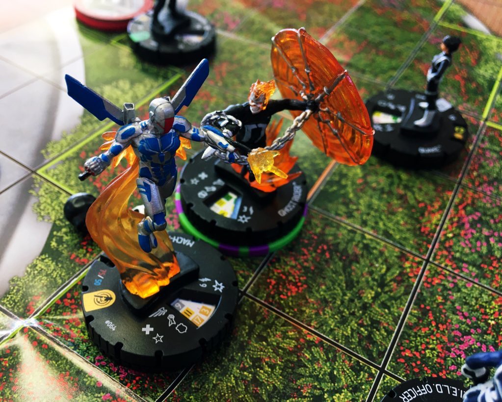 BricksNClix's tweet photo. Went to a #HeroClix #WizKidsOpen at my local game shop today—a Sealed tournament using the new #CaptainAmericaAndTheAvengers set. Pulled chase #GhostRider #RobbieReyes and ended up winning the whole thing, for an exclusive #Deadpool Duck LE (#DeadpoolTheDuck? #Duckpool?). Woo! 😄 https://t.co/HZEA4HQrCk