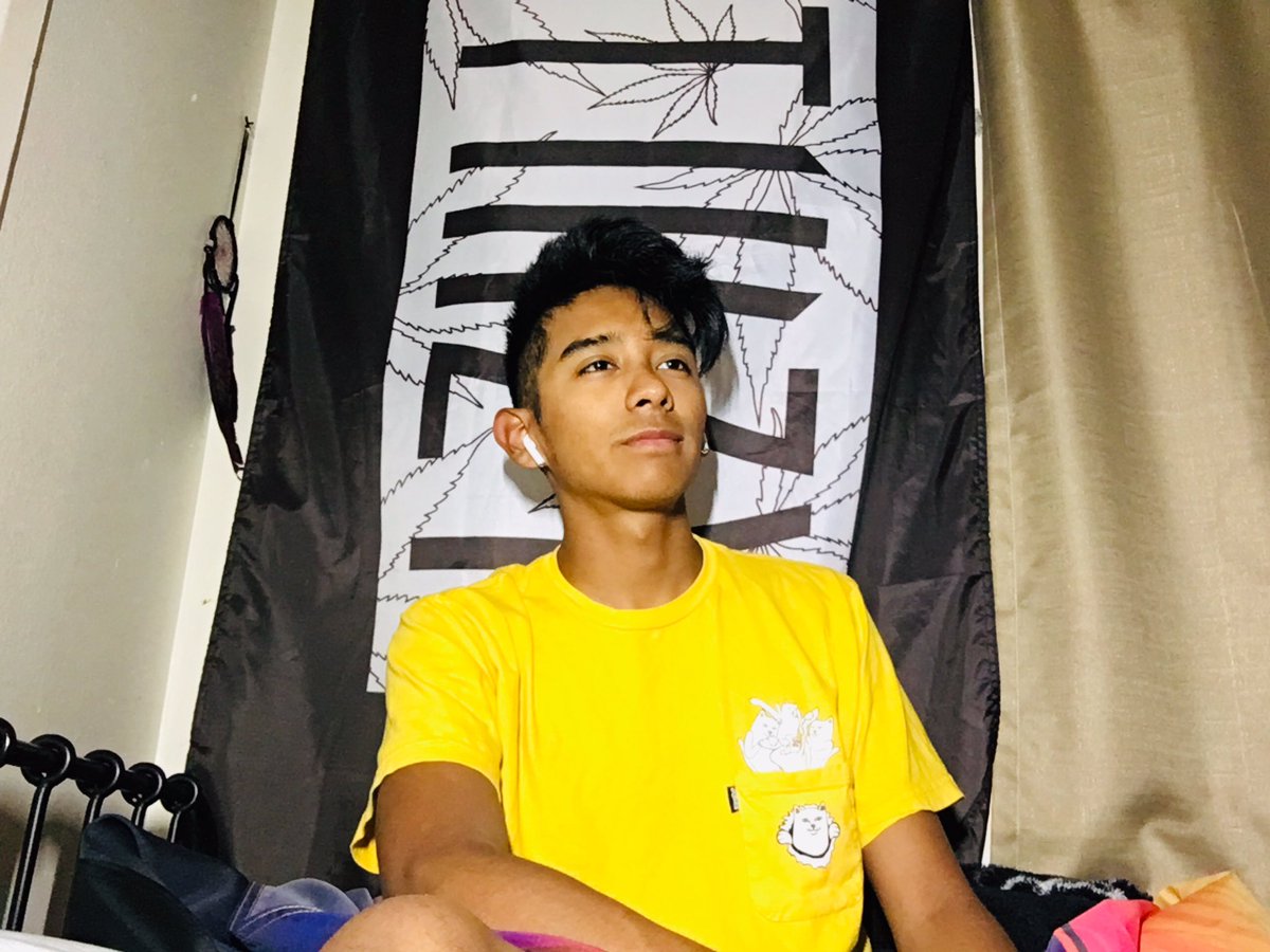 Faze714's tweet image. my dad when he was 23 vs me at 21 any similarities?