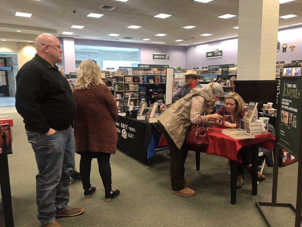 HomardRachel's tweet photo. My first book signing! It was so much fun. We sold out of the thirty copies Barnes and Noble ordered! I couldnโt believe it! Thank you everyone for the support. So grateful! #greenberets #SupportOurVeterans #WritingLife #WritingCommunity #firstbook #thegreentriangle https://t.co/crleA9i01G
