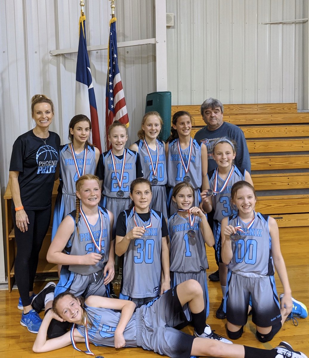 phoenixselect's tweet image. Phoenix 2026 Black goes 2-1 today to get 2nd place👍💪😁 We had 3 close games including one double digit come from behind victory👏😁  #weWorked #weGotBetter #weHadFun #phoenixProud