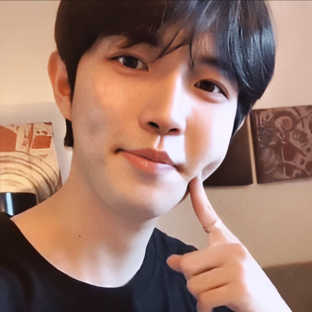 manduhwann's tweet photo. 귀염귀염!

#김재환 #KIMJAEHWAN https://t.co/Nh8K8VpZDP