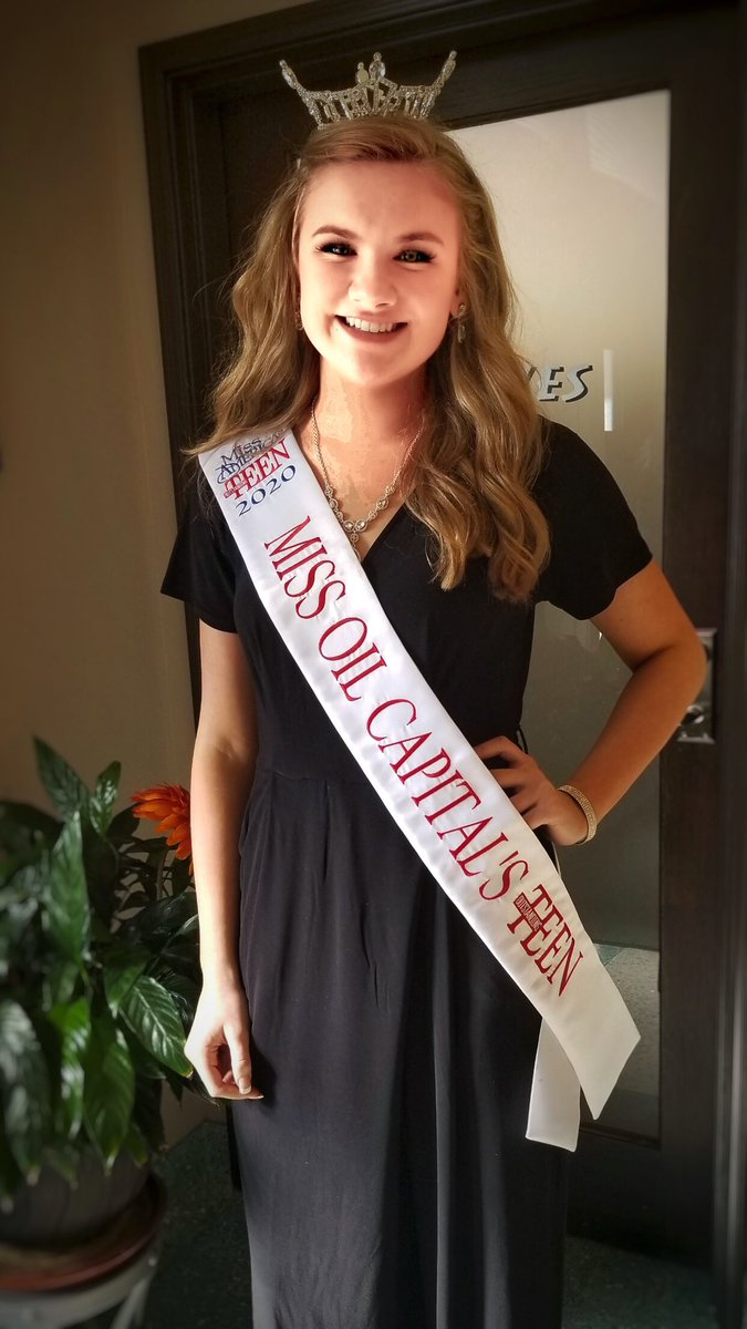 RPLofton's tweet photo. This girl had a big weekend!  🎉Danielle won 2010 Miss Oil Capital Outstanding Teen and will now compete for Miss Oklahoma Teen this summer! https://t.co/dKC8mWDVky