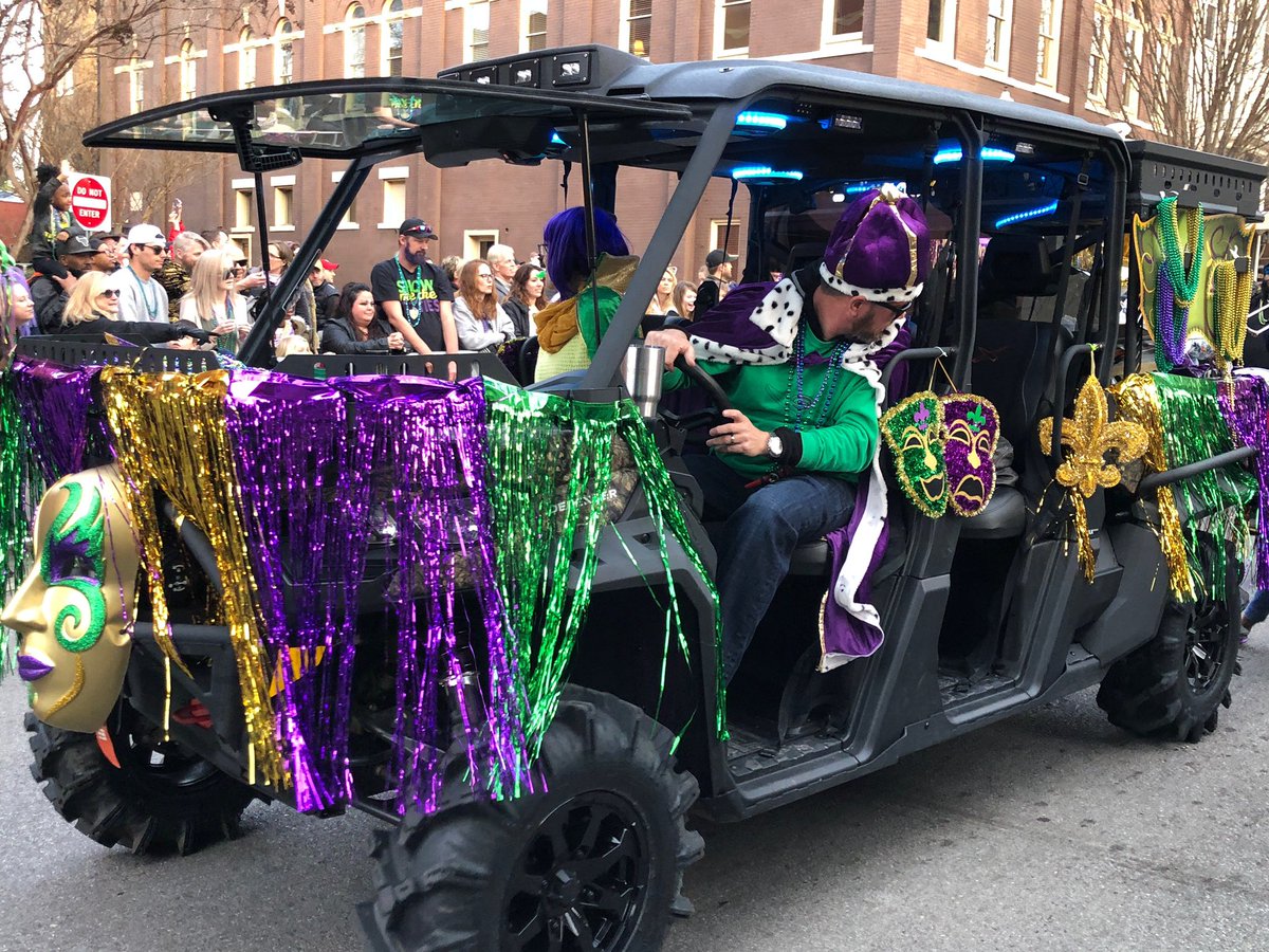 Go2HuntsvilleAL's tweet photo. Thank you to @SecondaryAdv and StanReesePhoto for these #MardiGras2020 photos of the Parade today! #iHeartHsv https://t.co/ZGEO2MmK1q